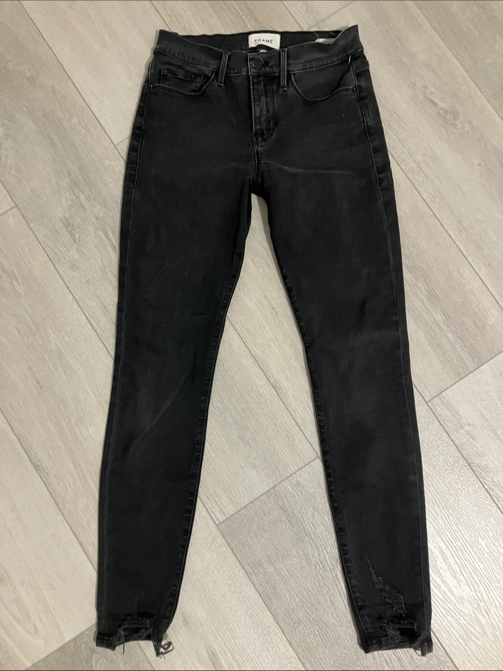 Frame Denim , women’s 25, Le Skinny de Jeanne , frayed hem jeans